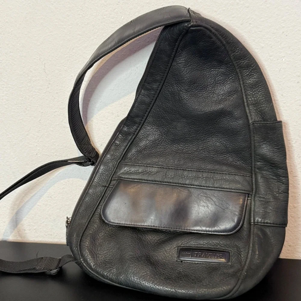 L.L. Bean Traveler Healthy Back Bag AmeriBag Medium Black Leather Sling Backpack